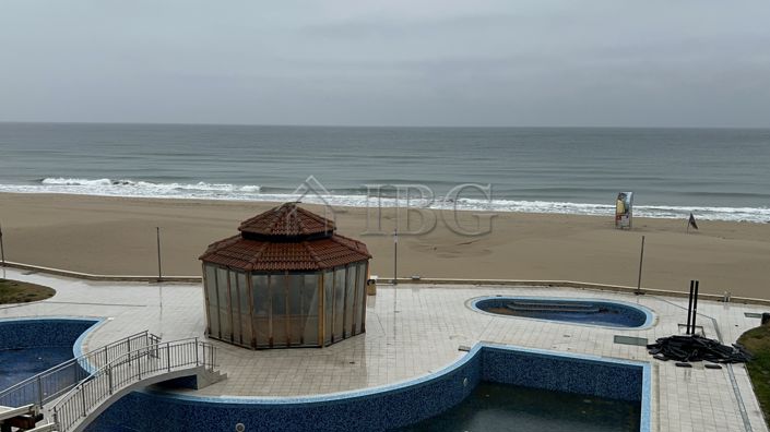 Image No.2-Appartement de 3 chambres à vendre à Burgas