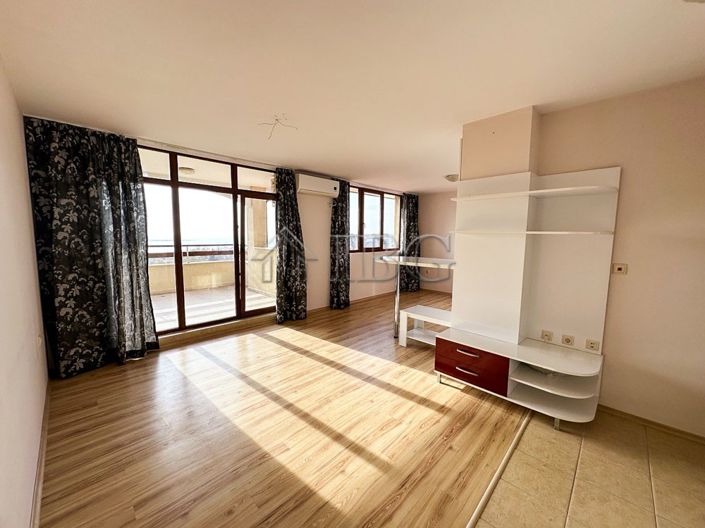 Image No.5-Appartement de 2 chambres à vendre à Burgas