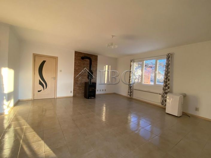 Image No.10-2 Bed House for sale