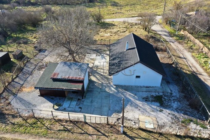 Image No.5-2 Bed House for sale