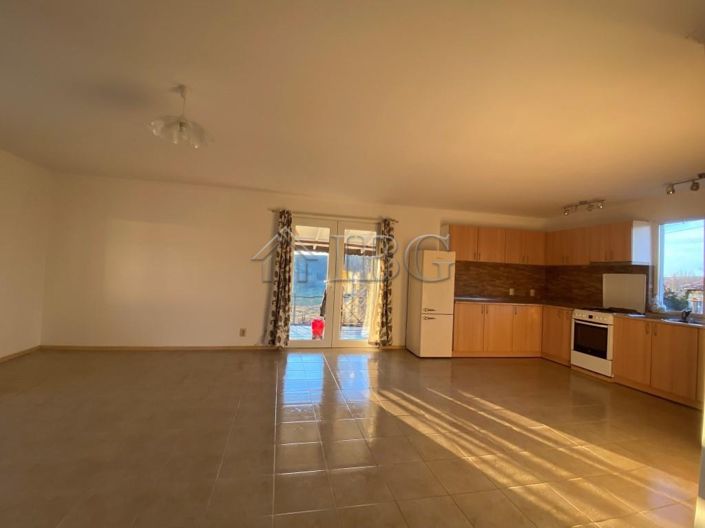 Image No.9-2 Bed House for sale