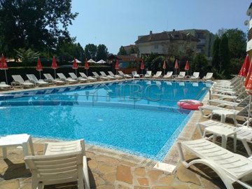 blue-summer-sunny-beach-1587564962