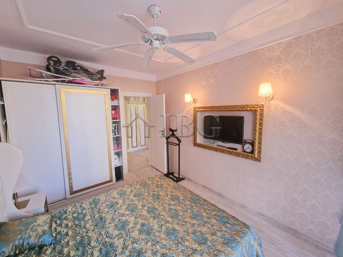 Image No.19-2 Bed Apartment for sale