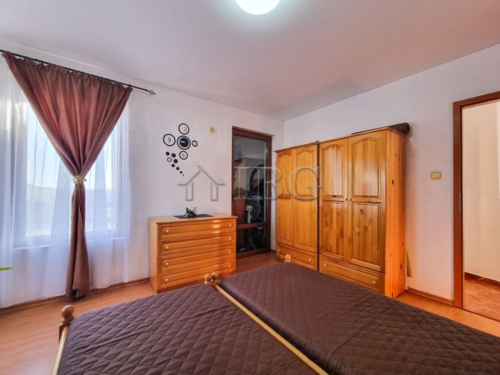 Image No.19-3 Bed House for sale