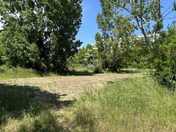 1 - Burgas, Property