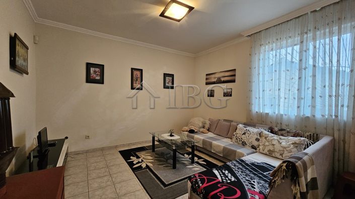 Image No.9-3 Bed House for sale