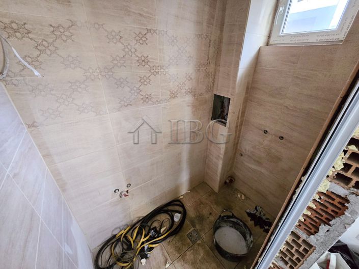 Image No.8-Apartment for sale