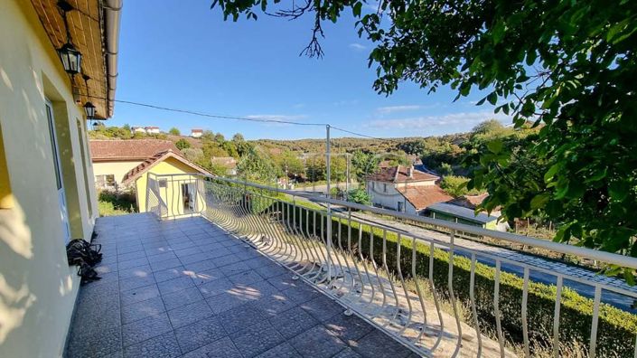 Image No.11-4 Bed House for sale