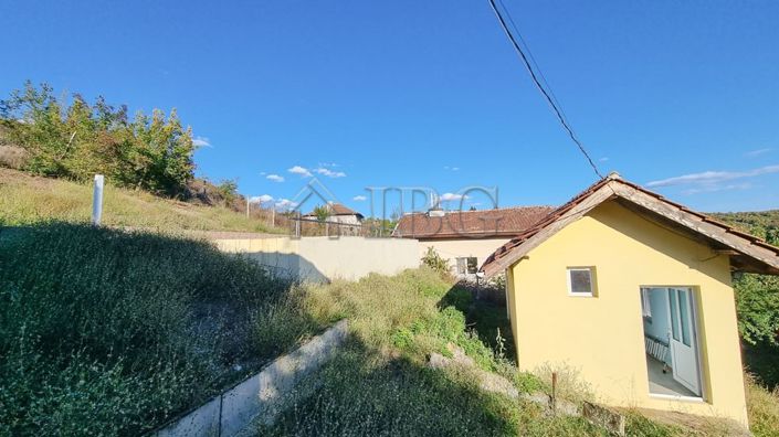 Image No.8-4 Bed House for sale