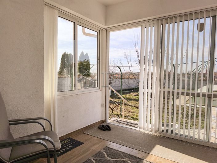 Image No.15-3 Bed House for sale