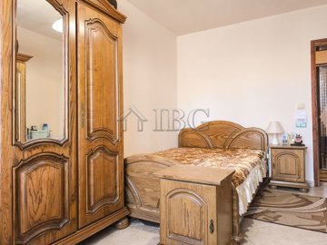3-bed-house-with-pool-close-to-the-sea-3