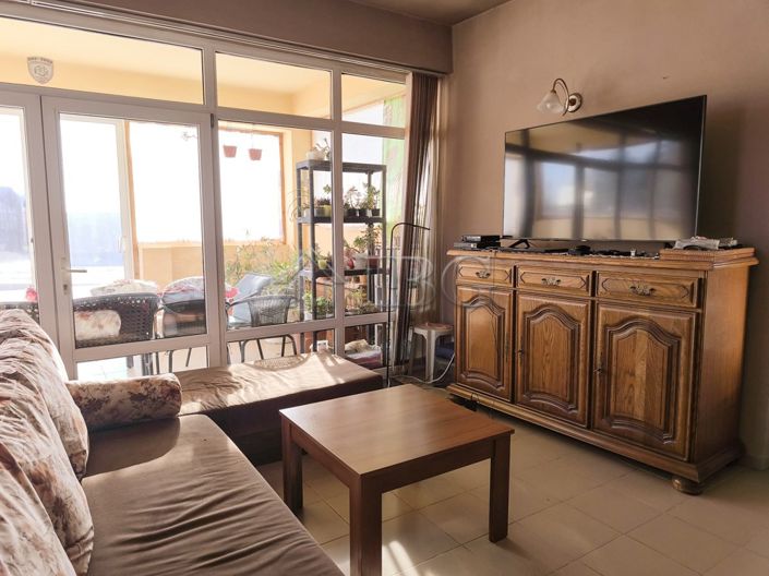 Image No.8-3 Bed House for sale