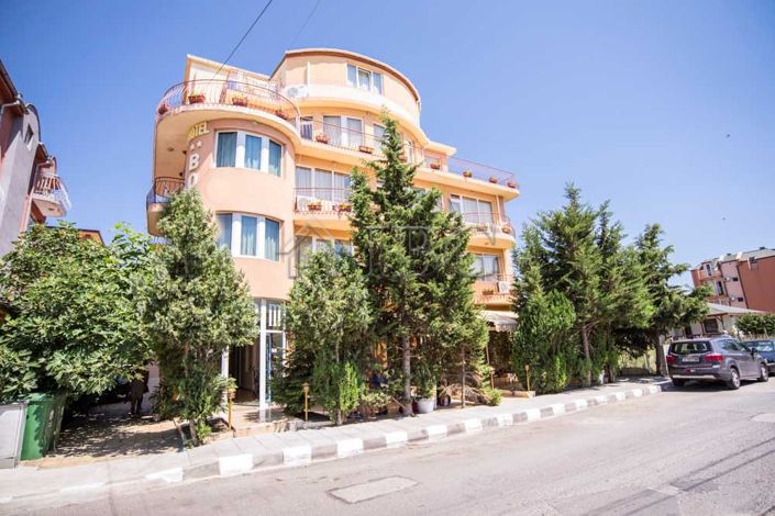 Image No.9-Un hôtel de 15 chambres à vendre à Ravda