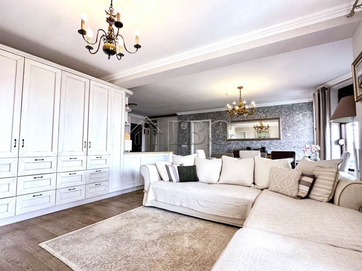 Image No.11-3 Bed Apartment for sale