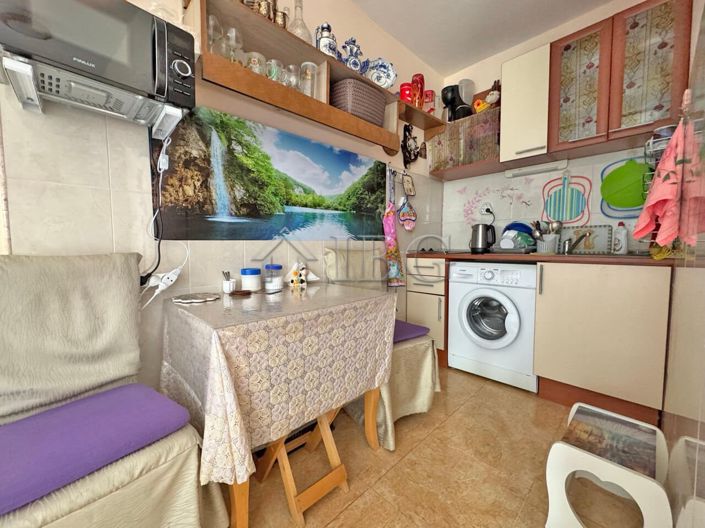 Image No.6-Apartment for sale