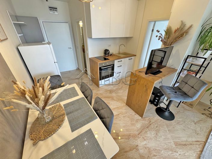 Image No.10-1 Bed Apartment for sale