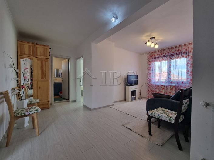 Image No.19-3 Bed House for sale