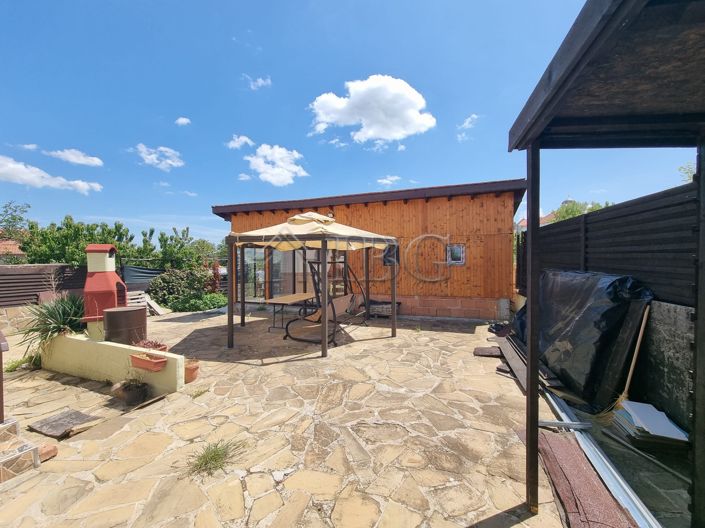 Image No.3-3 Bed House for sale