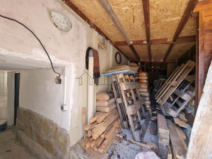 Image No.8-3 Bed House for sale