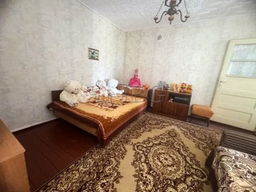 3-bed-house-with-outbuildings-garage-and-big-