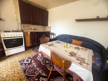 3-bed-house-with-outbuildings-garage-and-big-