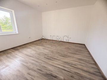 two-bed-house-15-kilimeters-to-the-sea-48