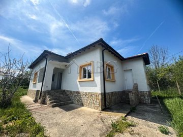 two-bed-house-15-kilimeters-to-the-sea-13