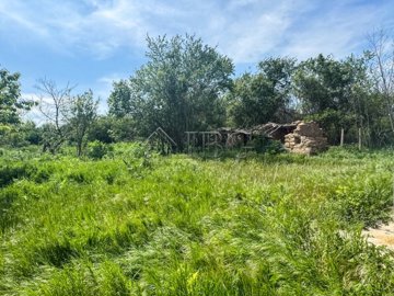 two-bed-house-15-kilimeters-to-the-sea-61