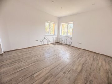 two-bed-house-15-kilimeters-to-the-sea-35