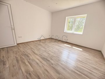 two-bed-house-15-kilimeters-to-the-sea-21