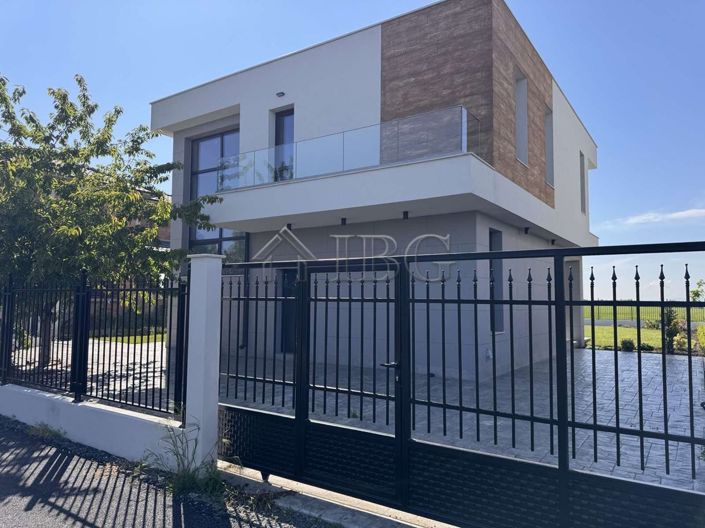 Image No.4-Maison de 3 chambres à vendre à Burgas