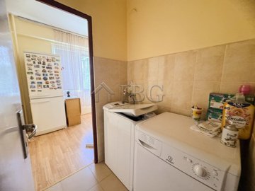 1-bedroom-apartment-zdravets-east-12-copy