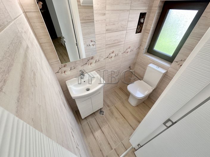 Image No.18-3 Bed House for sale