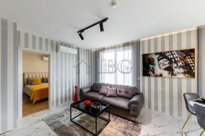 078a3646-hdr-1