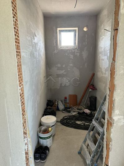 Image No.14-2 Bed House for sale