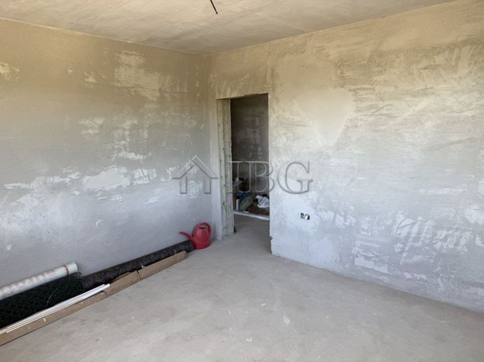 Image No.6-2 Bed House for sale