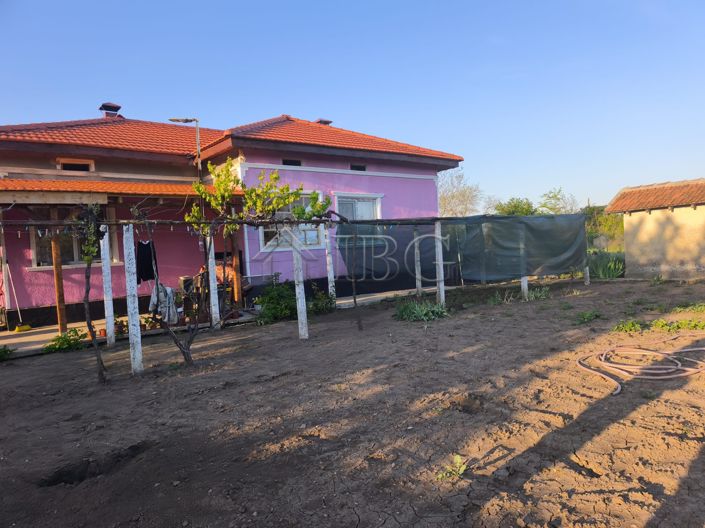Image No.1-3 Bed House for sale