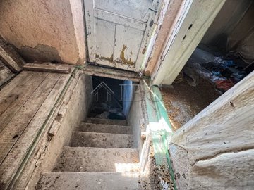 cheap-renovation-project-30-min-to-the-sea-28