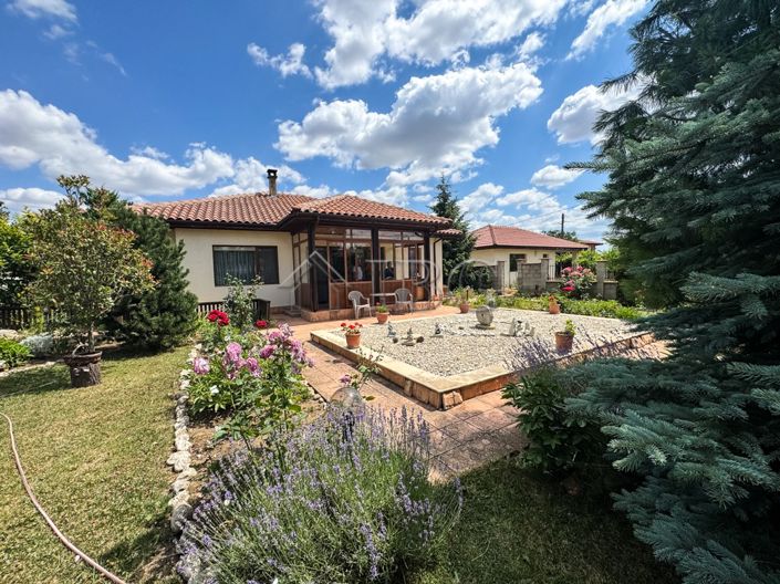 Image No.2-3 Bed House for sale