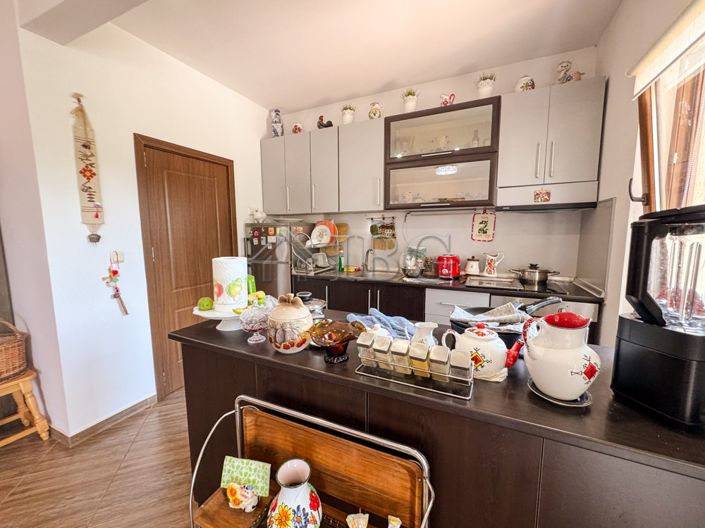 Image No.9-3 Bed House for sale