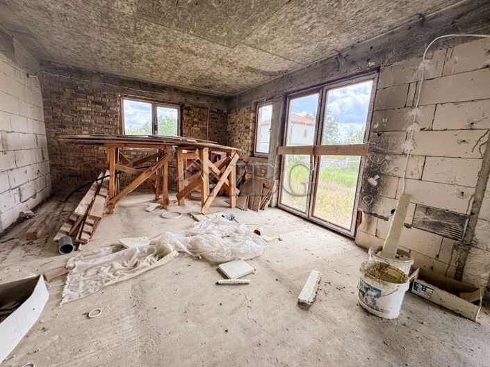 Image No.13-1 Bed House for sale