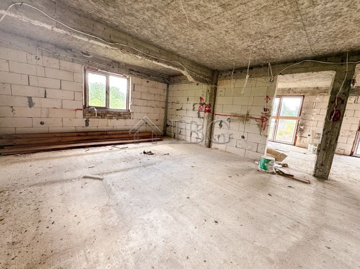 Image No.6-1 Bed House for sale