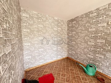 house-for-renovation-15-km-to-the-sea-36