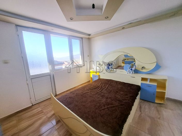 Image No.10-6 Bed House for sale