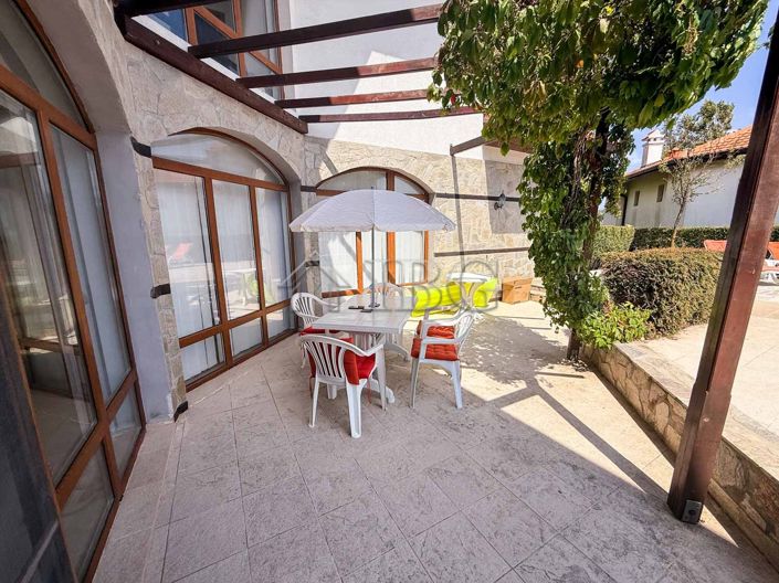 Image No.10-3 Bed House for sale