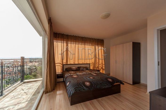 Image No.14-13 Bed Hotel for sale