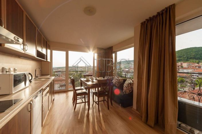 Image No.7-13 Bed Hotel for sale