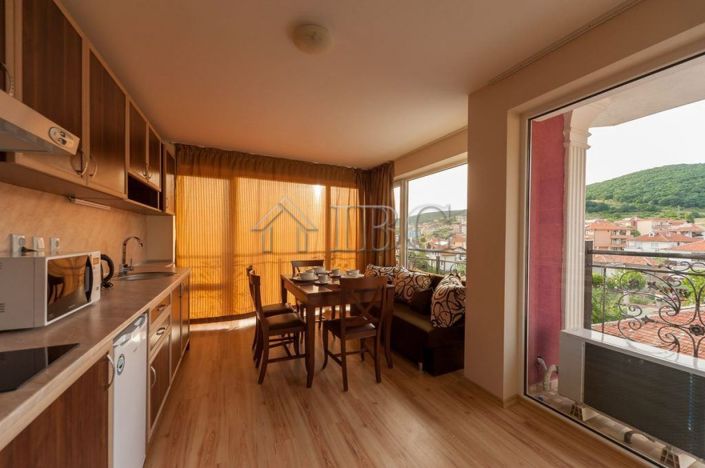 Image No.8-13 Bed Hotel for sale