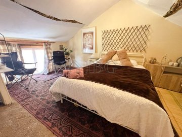 3-bedroom-apartment-renovated-house-16