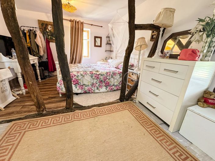 Image No.20-3 Bed House for sale